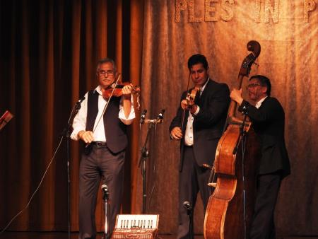 Prireditev Druži naju ples in petje z mednarodno udeležbo 68